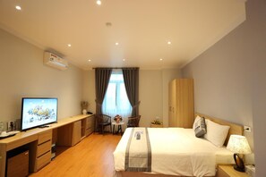 Minibar, in-room safe, desk, blackout curtains