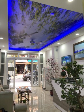 บริเวณประตูทางเข้า