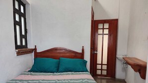 Unclassified image, 3 of 10, button - Casa Bugambilias (Taxco)