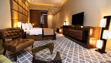 Literie hypoallergénique, minibar, coffres-forts dans les chambres