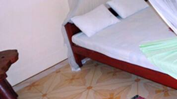 Chambre Confort Double ou avec lits jumeaux, vue jardin | Wi-Fi gratuit