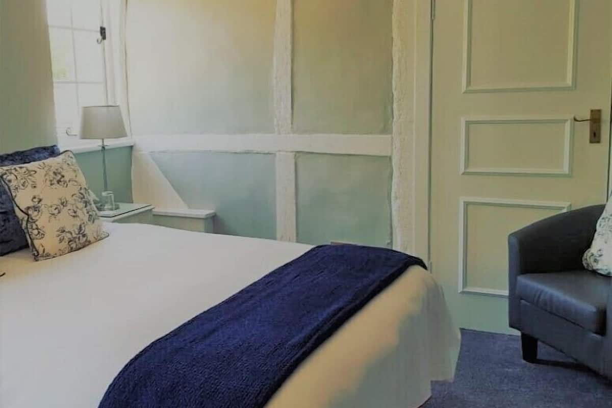 Double Room, 1 Double Bed | Desk, iron/ironing board, WiFi (free), bed sheets