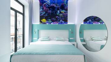 1 dormitorio, minibar, caja fuerte y decoración individual