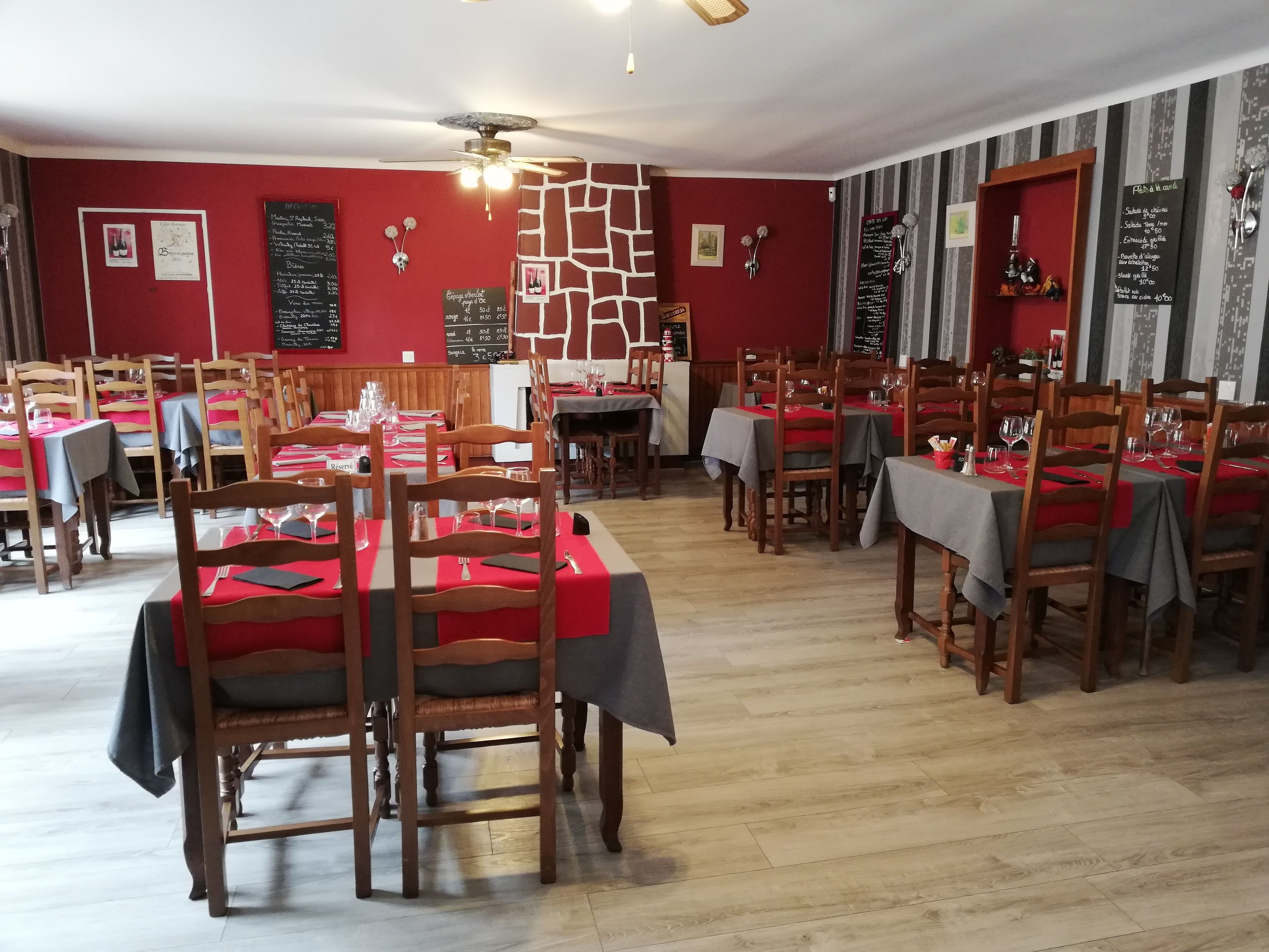 lunch and dinner served