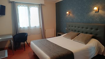 Habitació doble Comfort | Decoració individual, mobiliari individual, escriptori i wifi gratuïta