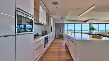Private kitchen | Stovetop