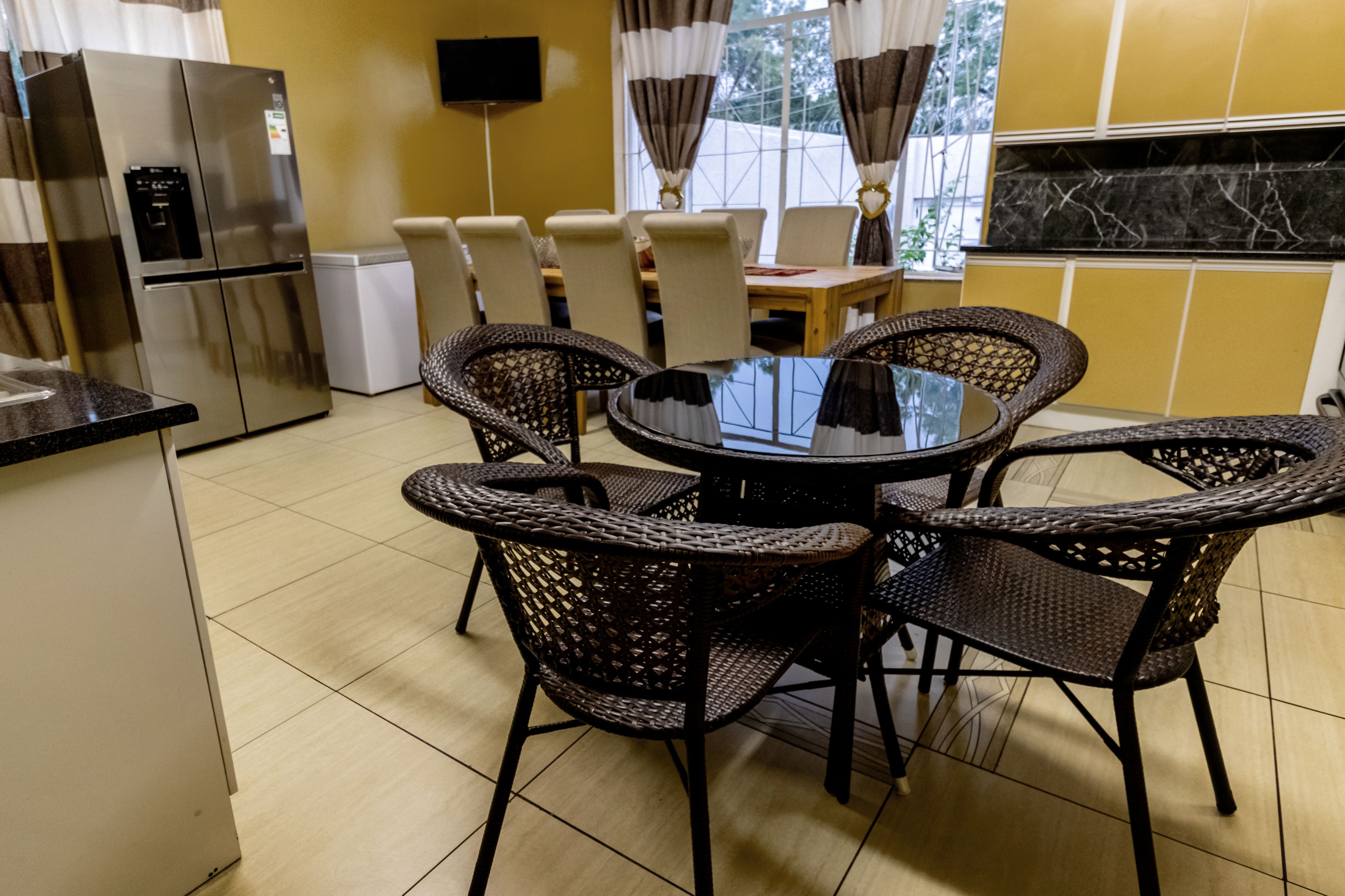 Standard Double Room, 1 Queen Bed | Shared kitchen | Fridge, microwave, oven, stovetop