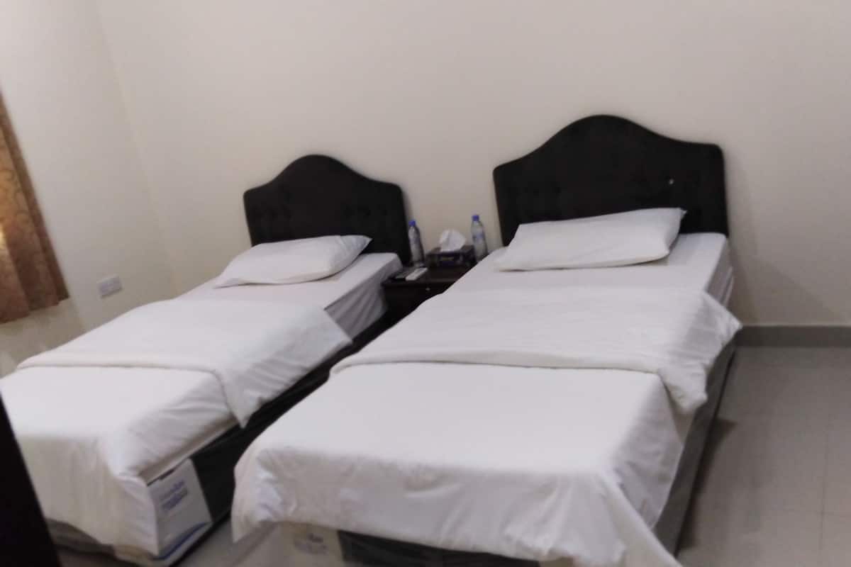 Apartment, 2 Bedrooms | Soundproofing, free WiFi