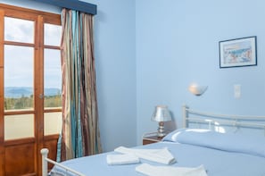 Studio, 1 Double or 2 Twin Beds, Sea View | View from room