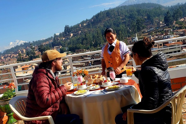Desayuno continental incluido todos los días