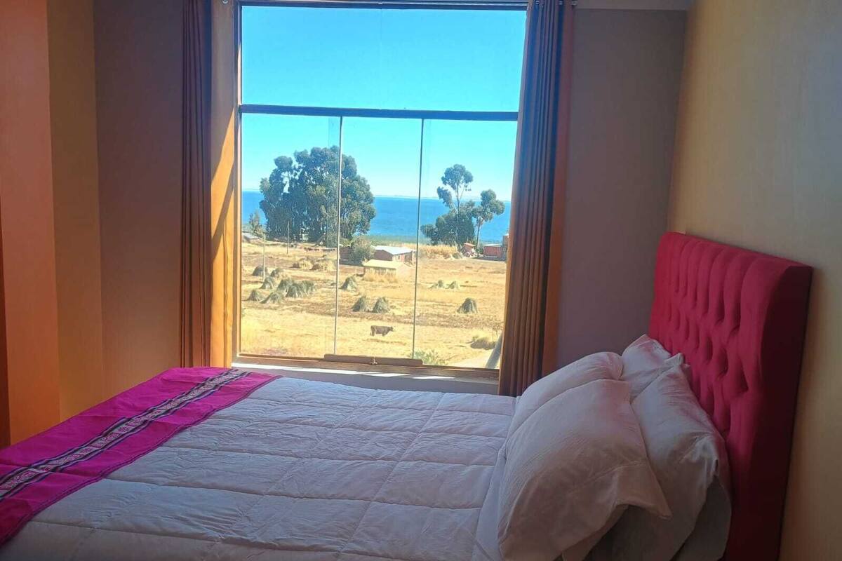 Family Room, Lake View | WiFi (free), bed sheets