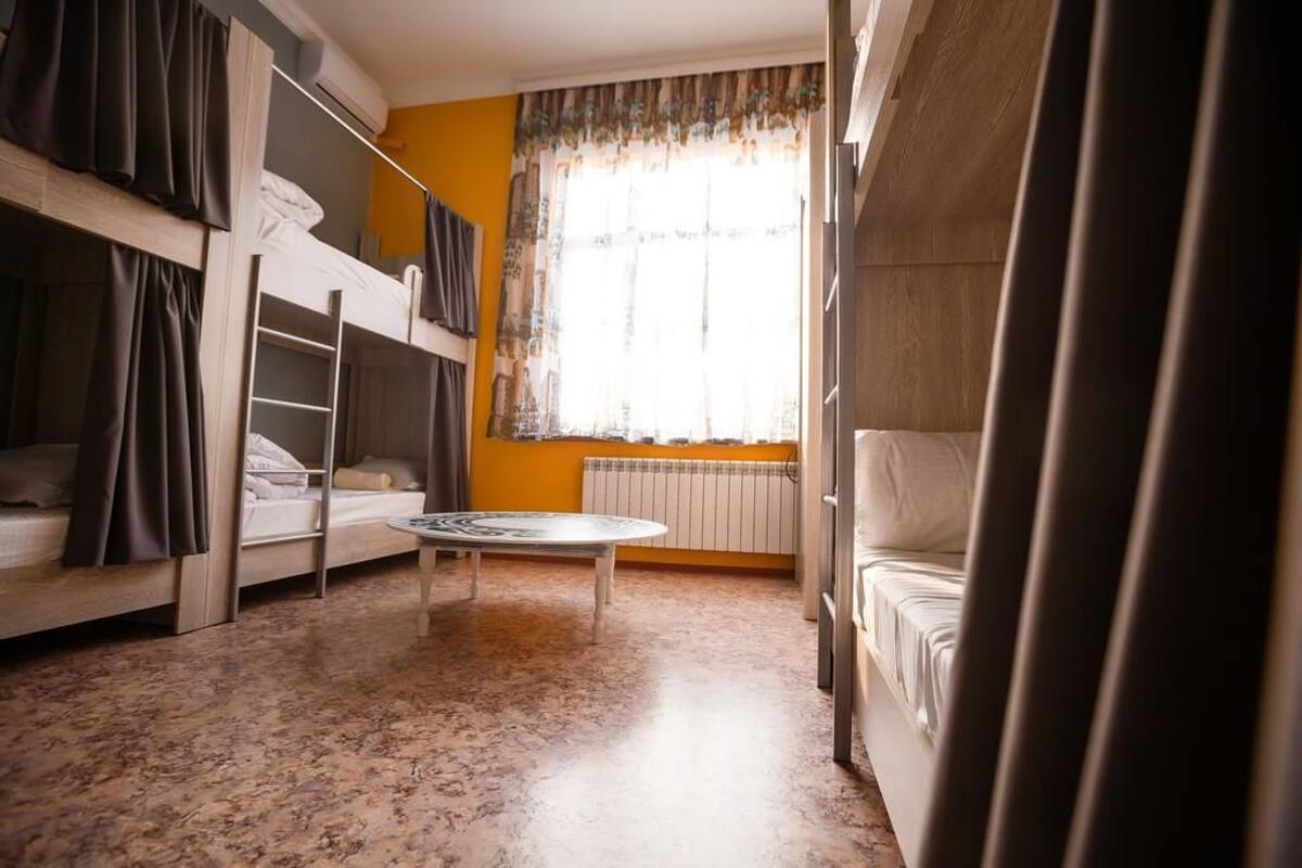 In-room safe, soundproofing, iron/ironing board, free WiFi