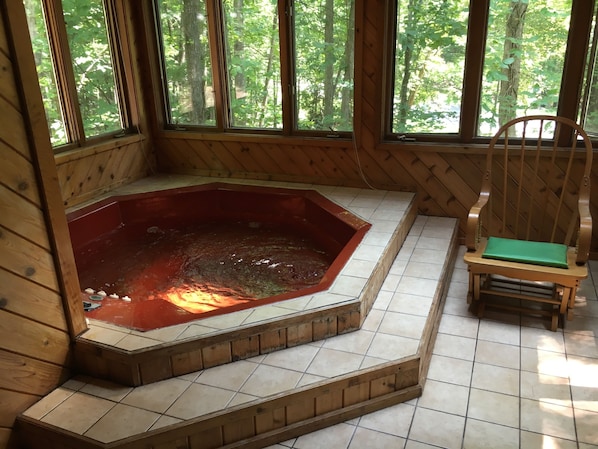 Sauna, hot tub - Big House On The Hill (East Stroudsburg)