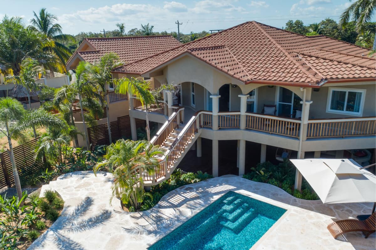 Sea Horse Luxury Villa, 4 Bedrooms, Ocean View | Hiên