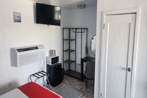 奢華客房, 1 張特大雙人床 (with Massage Chair) | 獨特設計、獨特裝修、遮光窗簾/窗簾、免費 Wi-Fi