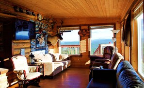 Interior - Alpine Creek Lodge (Cantwell)