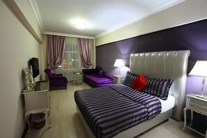 Minibar, Wi-Fi gratuit, draps fournis