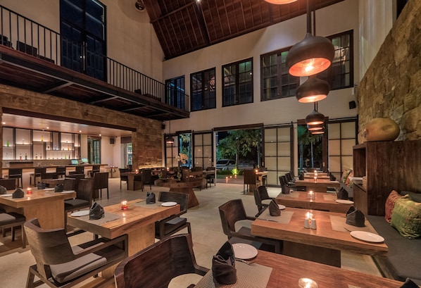 Breakfast, lunch, dinner served; local and international cuisine - Kemangi Bed & Breakfast (Kuta)