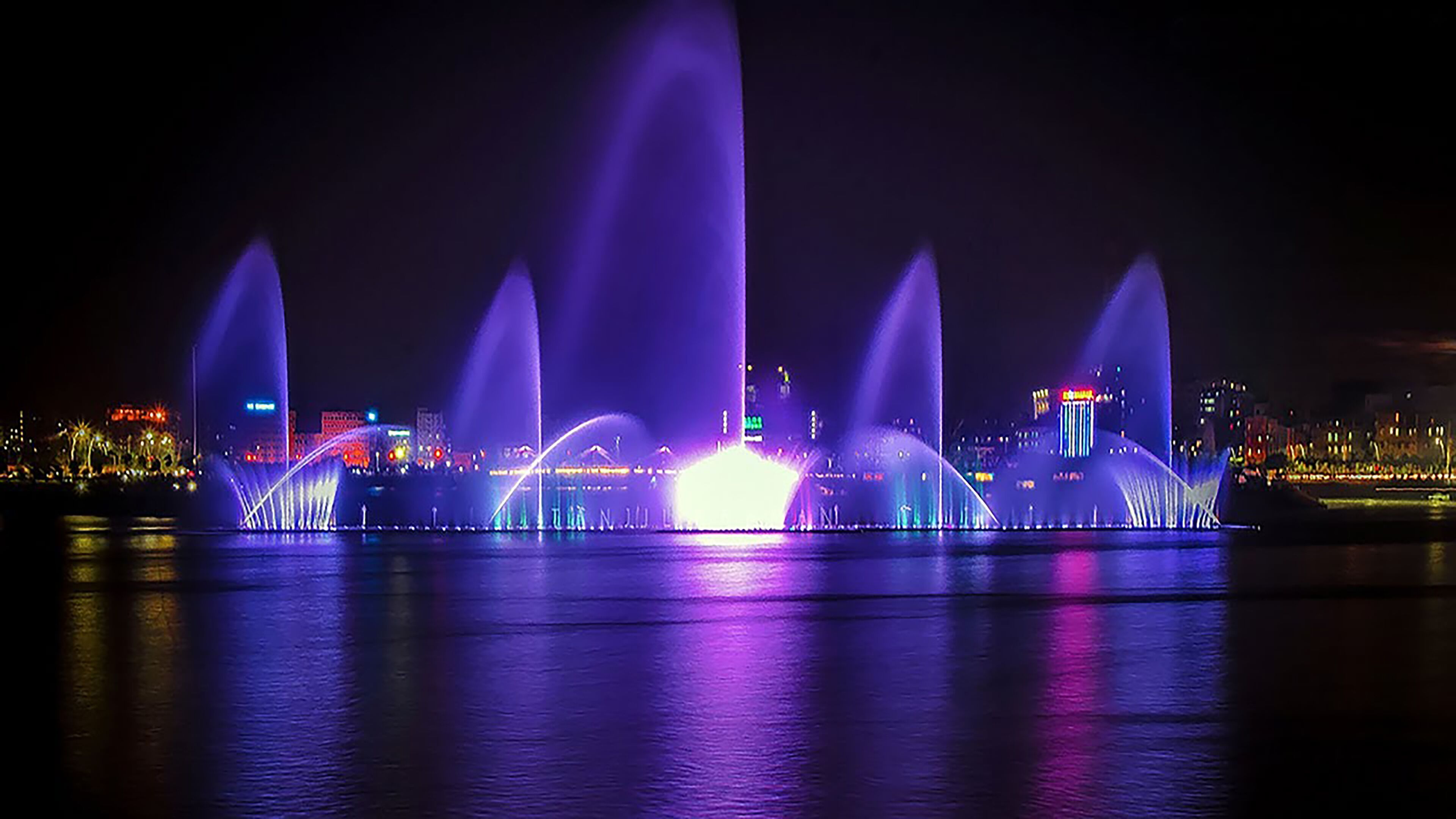 Photo - White Palace Hotel