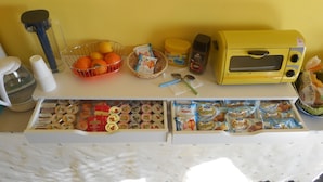 Unclassified image, 2 of 28, button - B&B Cavour 16 (Genoa)