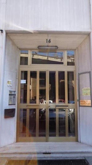 Entrée de l’hébergement