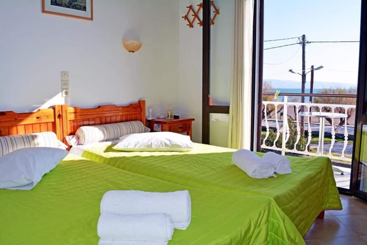 Iron/ironing board, free WiFi, bed sheets