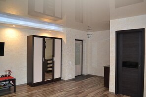 Blackout curtains, soundproofing, iron/ironing board, free WiFi - Mini-Hotel Murino (Murinskoe)