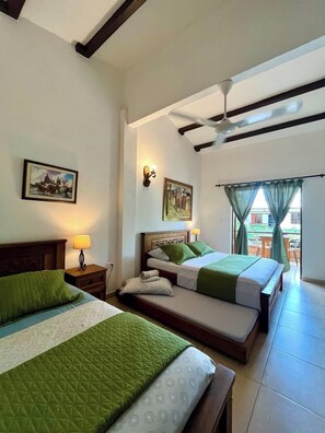 Colchones con pillow-top, tabla de planchar con plancha y wifi gratis 