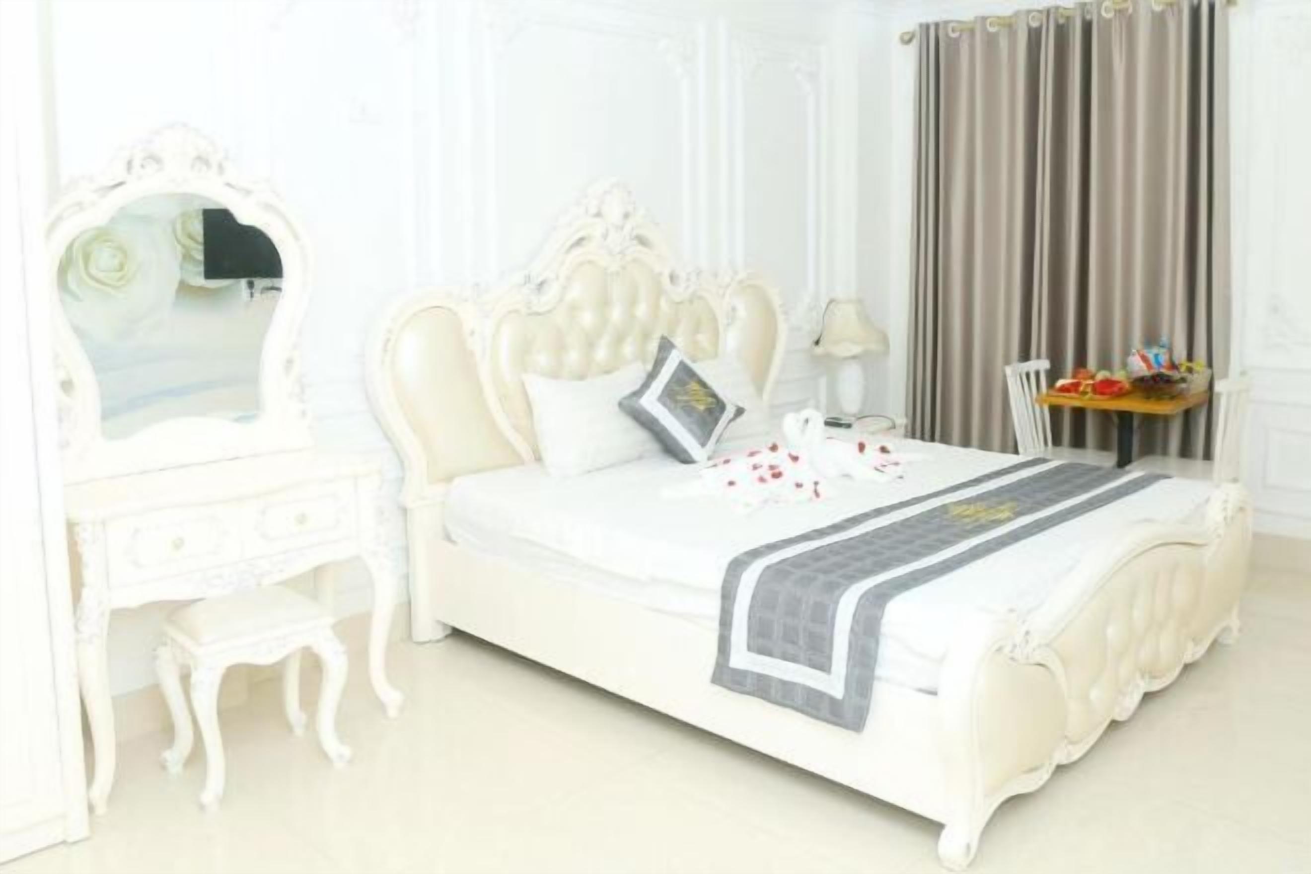 Minibar, bureau, rideaux occultants, chambres insonorisées