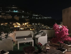 شرفة/رواق