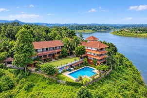 Fachada da propriedade