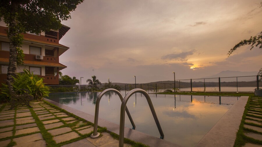 Vistara Resort