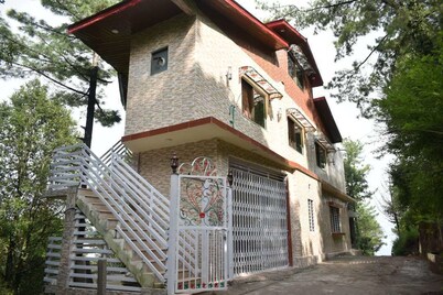 Janjua lodges and Apartments