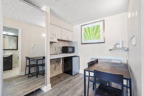 Suite, 2 Double Beds, Non Smoking | Private kitchen