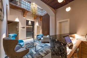 Smart TV, heated floors