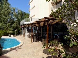 Outdoor pool - Hotel Saphire (Sunny Beach)