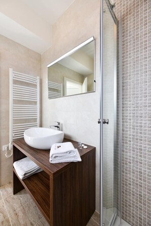 Shower - Harbor Villa Apartment East (Bibinje)