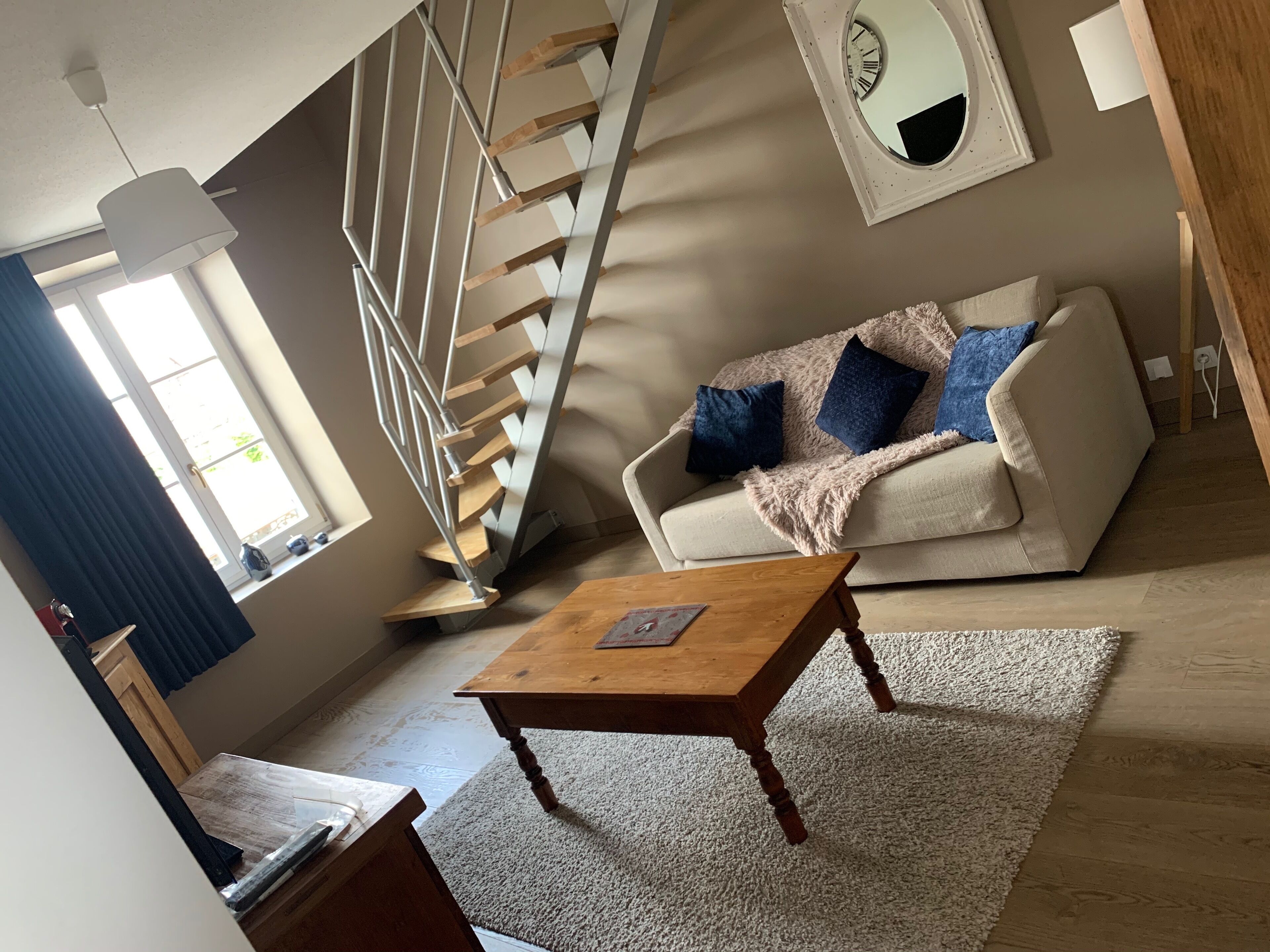 Appartement Duplex, 1 lit double, non-fumeurs | Coffres-forts dans les chambres, décoration personnalisée