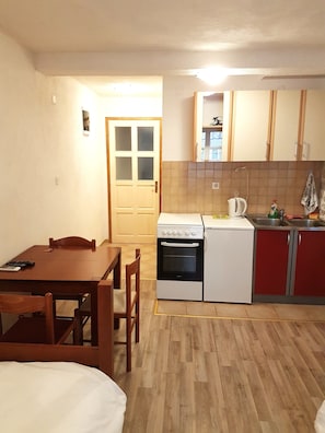 Apartment, Multiple Beds | Iron/ironing board, free WiFi, bed sheets