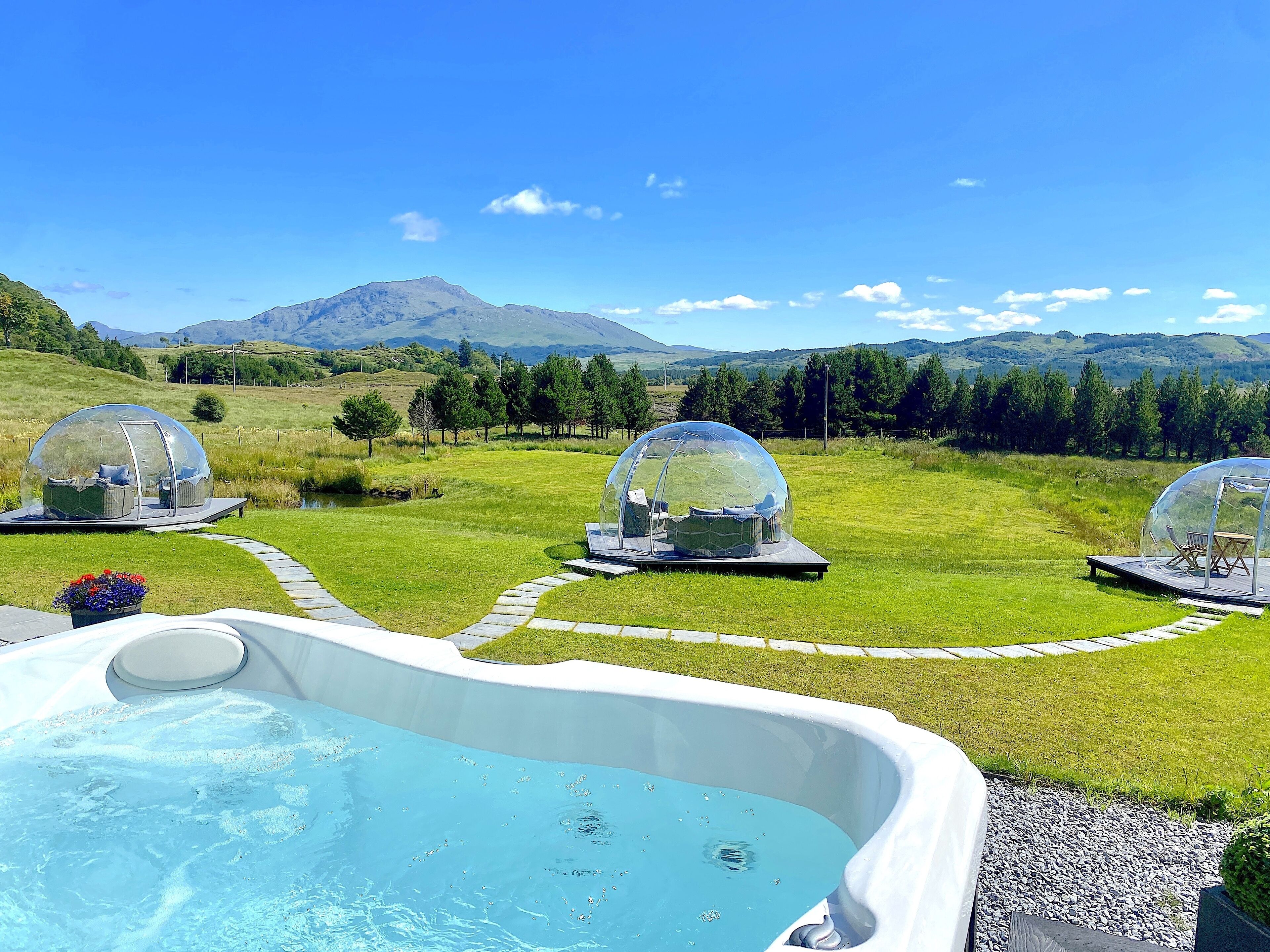 Luxury Suite, Balcony with Hot Tub, Ground Floor, Mountain View, Freestanding Bath | 露台