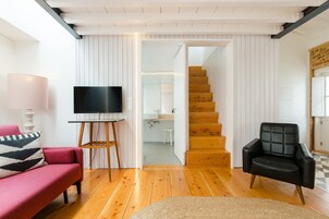 浪漫公寓, 1 张特大床和 1 张沙发床, 无烟房 | 起居区 | 智能电视、Netflix