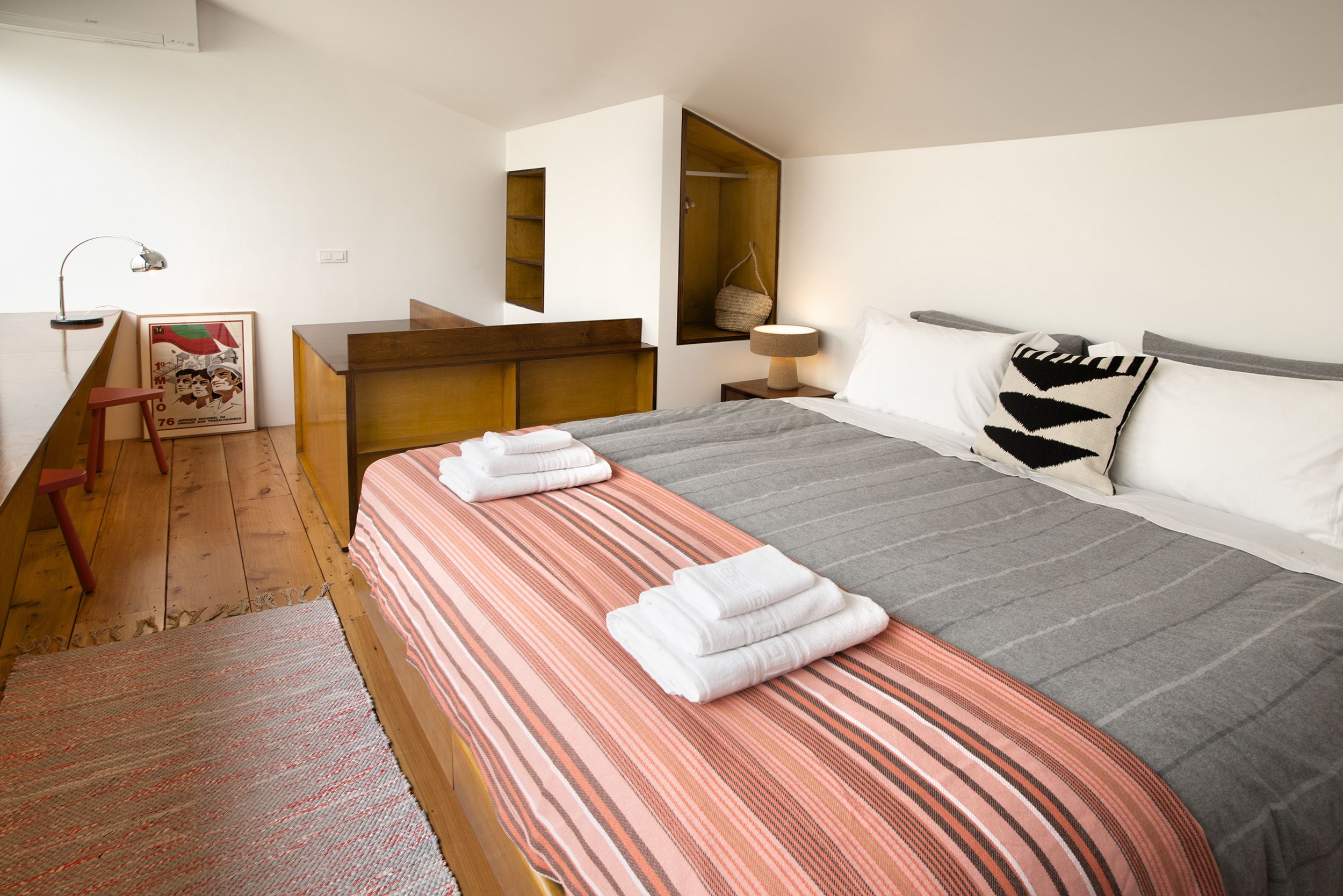 Romantic Apartment, 1 King Bed with Sofa bed, Non Smoking | Individually decorated, individually furnished, blackout curtains