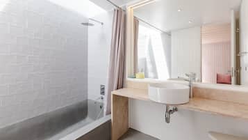Romantisches Apartment, 1 King-Bett und Schlafsofa, Nichtraucher | Komfortbadewanne