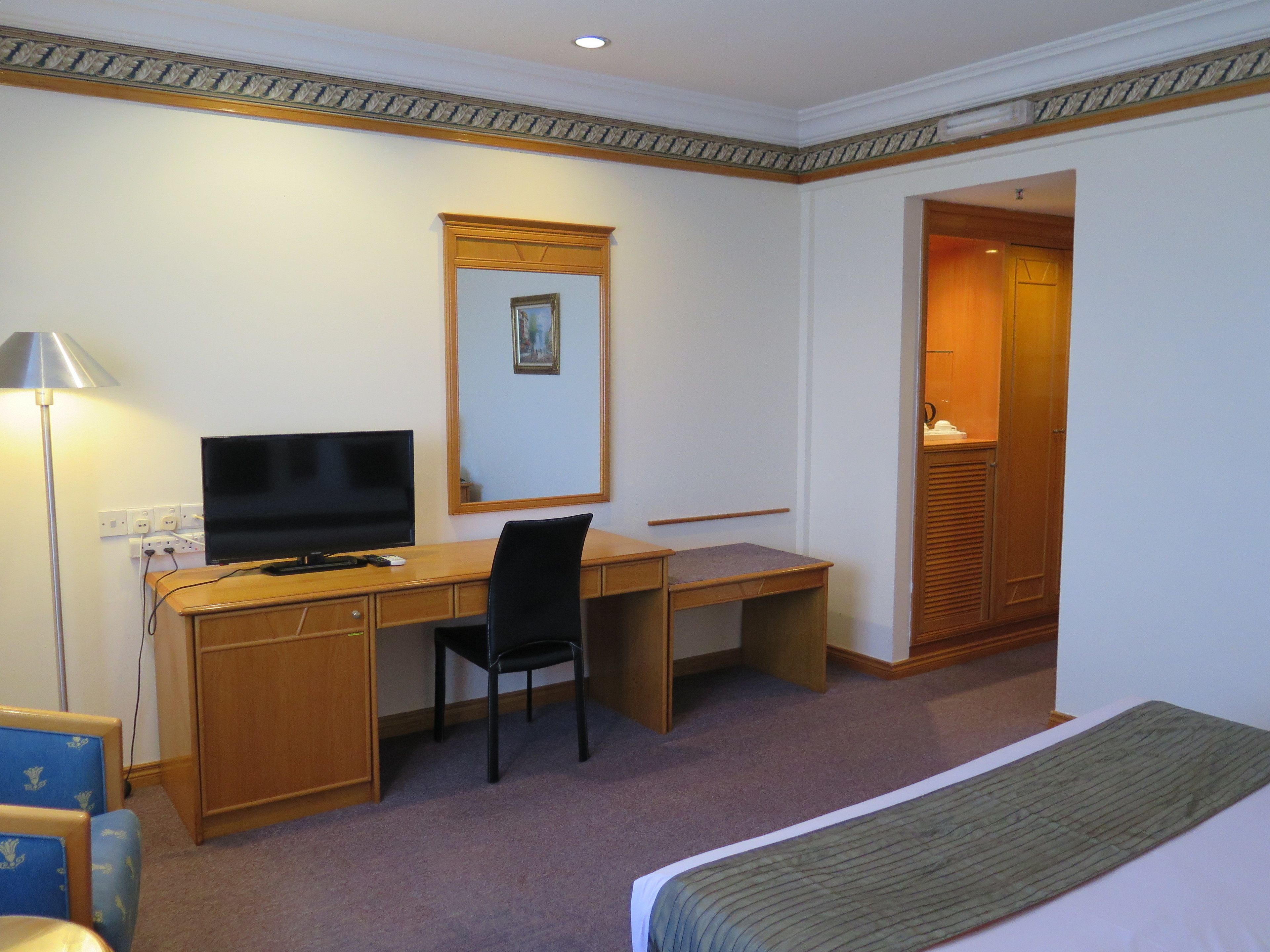 standard double room | in-room safe, desk, laptop workspace, blackout curtains