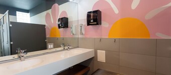 Chicago Parthenon Hostel