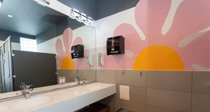 Chicago Parthenon Hostel