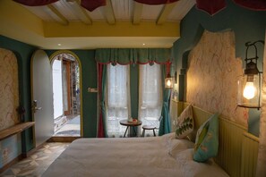 Deluxe-Doppelzimmer | Schreibtisch, Verdunkelungsvorhänge, kostenloses WLAN, Bettwäsche