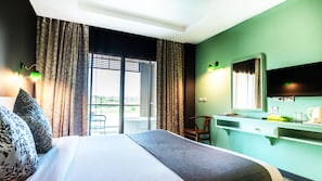 In-room safe, blackout curtains, soundproofing, rollaway beds