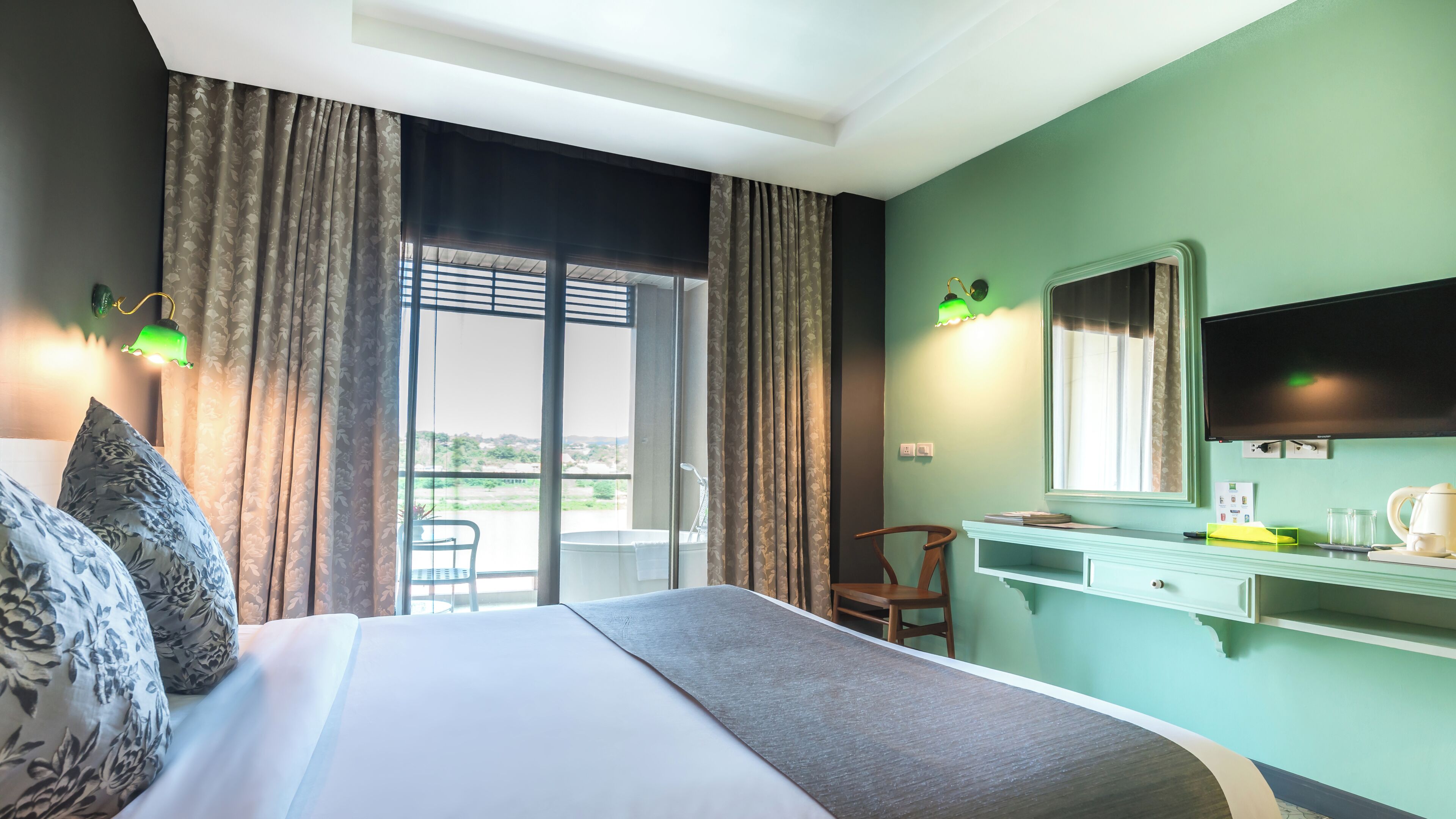 Chambre Deluxe double, vue sur le fleuve (Couple) | Coffre-fort, rideaux d’obscurcissement, système d’insonorisation