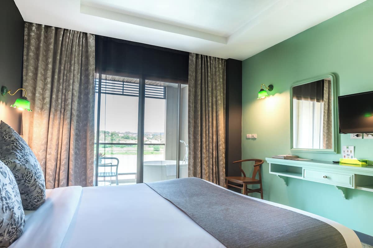 Chambre Deluxe double, vue sur le fleuve (Couple) | Coffre-fort, rideaux dâobscurcissement, systĂšme dâinsonorisation